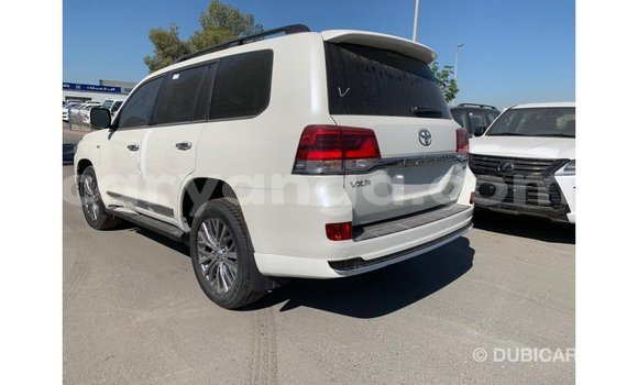 Buy Import Toyota Land Cruiser White Car in Import - Dubai in Malawi Buy Import Toyota Land Cruiser White Car in Import - Dubai in Malawi