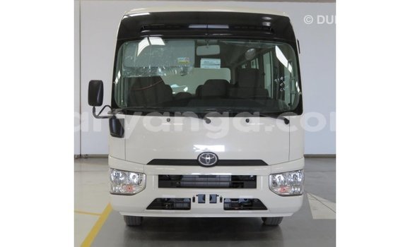 Acheter Import Voiture Toyota Coaster Blanc à Import - Dubai, Malawi Acheter Import Voiture Toyota Coaster Blanc à Import - Dubai, Malawi