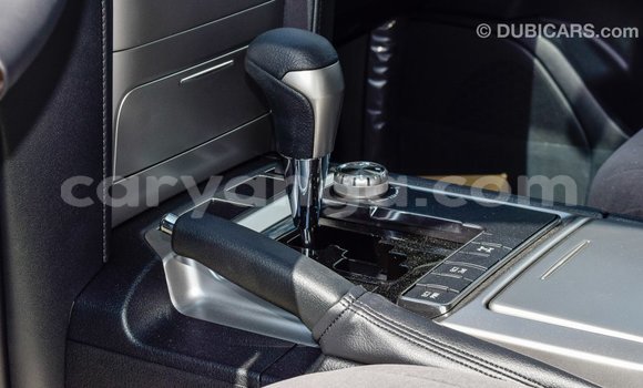 Acheter Import Voiture Toyota Land Cruiser Noir à Import - Dubai, Malawi Acheter Import Voiture Toyota Land Cruiser Noir à Import - Dubai, Malawi