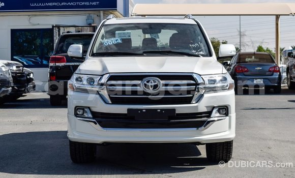 Buy Import Toyota Land Cruiser White Car in Import - Dubai in Malawi Buy Import Toyota Land Cruiser White Car in Import - Dubai in Malawi