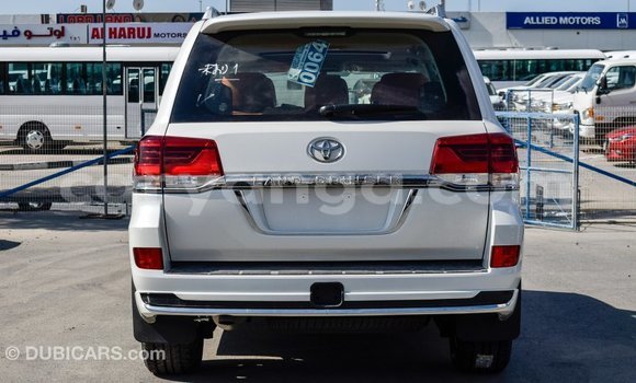 Buy Import Toyota Land Cruiser White Car in Import - Dubai in Malawi Buy Import Toyota Land Cruiser White Car in Import - Dubai in Malawi