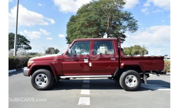 Nunua Imported Toyota Land Cruiser Red Gari ndani ya Import - Dubai nchini Malawi Nunua Imported Toyota Land Cruiser Red Gari ndani ya Import - Dubai nchini Malawi