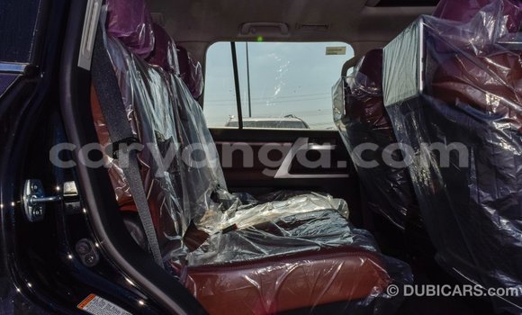 Acheter Import Voiture Toyota Land Cruiser Noir à Import - Dubai, Malawi Acheter Import Voiture Toyota Land Cruiser Noir à Import - Dubai, Malawi