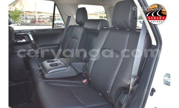 Nunua Imported Toyota Fielder White Gari ndani ya Import - Dubai nchini Malawi Nunua Imported Toyota Fielder White Gari ndani ya Import - Dubai nchini Malawi