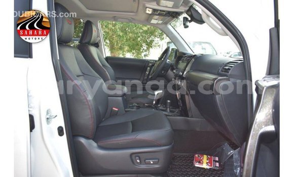 Nunua Imported Toyota Fielder White Gari ndani ya Import - Dubai nchini Malawi Nunua Imported Toyota Fielder White Gari ndani ya Import - Dubai nchini Malawi