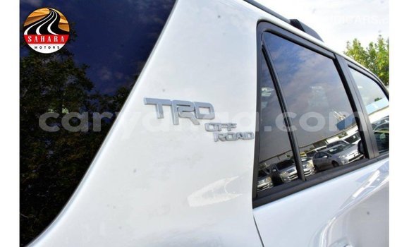 Nunua Imported Toyota Fielder White Gari ndani ya Import - Dubai nchini Malawi Nunua Imported Toyota Fielder White Gari ndani ya Import - Dubai nchini Malawi