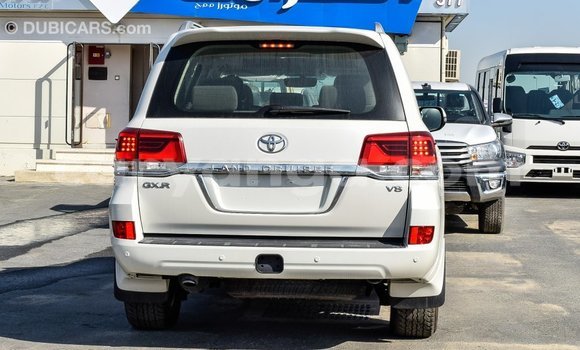 Buy Import Toyota Land Cruiser White Car in Import - Dubai in Malawi Buy Import Toyota Land Cruiser White Car in Import - Dubai in Malawi