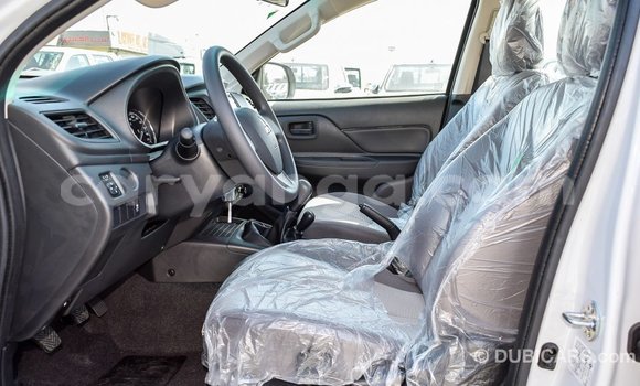 Nunua Imported Mitsubishi L200 White Gari ndani ya Import - Dubai nchini Malawi Nunua Imported Mitsubishi L200 White Gari ndani ya Import - Dubai nchini Malawi