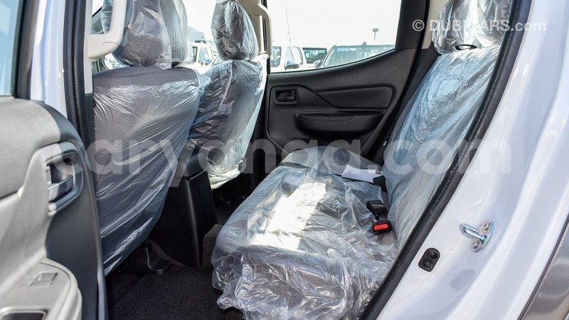 Big with watermark mitsubishi l200 malawi import dubai 6871