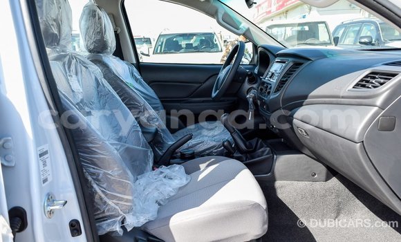 Nunua Imported Mitsubishi L200 White Gari ndani ya Import - Dubai nchini Malawi Nunua Imported Mitsubishi L200 White Gari ndani ya Import - Dubai nchini Malawi