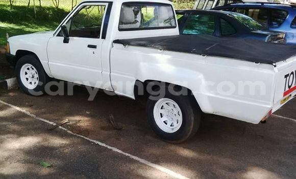 Buy Used Toyota Hilux White Car in Limbe in Malawi Buy Used Toyota Hilux White Car in Limbe in Malawi