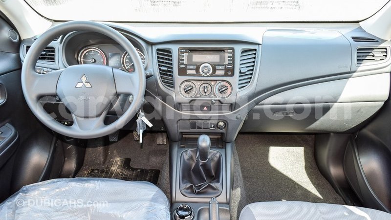 Big with watermark mitsubishi l200 malawi import dubai 6875