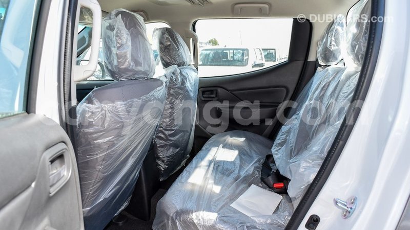 Big with watermark mitsubishi l200 malawi import dubai 6875