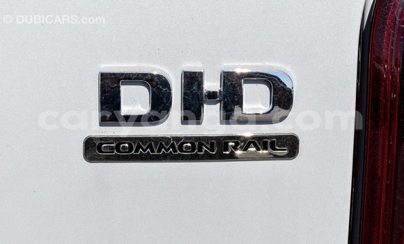 Acheter Import Voiture Mitsubishi L200 Blanc à Import - Dubai, Malawi Acheter Import Voiture Mitsubishi L200 Blanc à Import - Dubai, Malawi