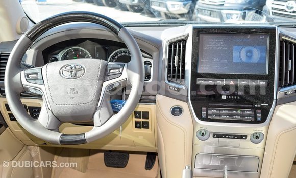 Buy Import Toyota Land Cruiser White Car in Import - Dubai in Malawi Buy Import Toyota Land Cruiser White Car in Import - Dubai in Malawi