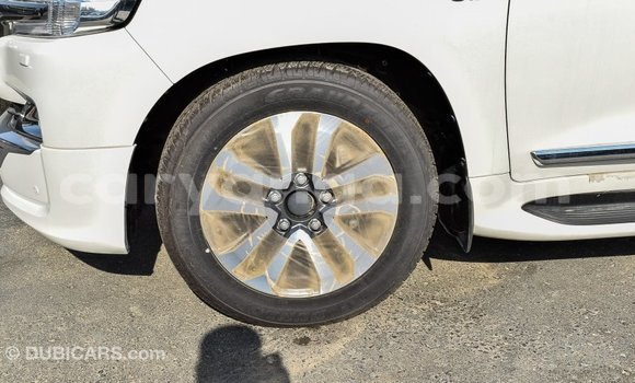 Buy Import Toyota Land Cruiser White Car in Import - Dubai in Malawi Buy Import Toyota Land Cruiser White Car in Import - Dubai in Malawi