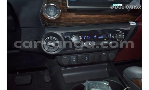 Nunua Imported Toyota Hilux Black Gari ndani ya Import - Dubai nchini Malawi Nunua Imported Toyota Hilux Black Gari ndani ya Import - Dubai nchini Malawi