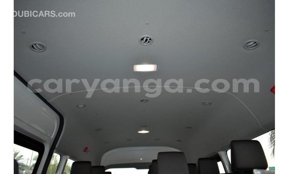 Nunua Imported Toyota Hiace White Gari ndani ya Import - Dubai nchini Malawi Nunua Imported Toyota Hiace White Gari ndani ya Import - Dubai nchini Malawi