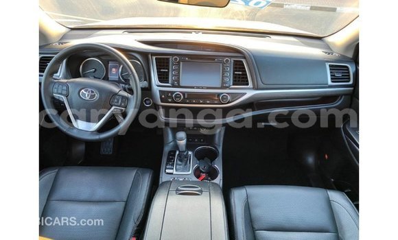Buy Import Toyota Highlander White Car in Import - Dubai in Malawi Buy Import Toyota Highlander White Car in Import - Dubai in Malawi