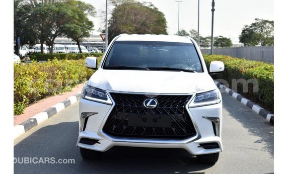 Nunua Imported Lexus LX White Gari ndani ya Import - Dubai nchini Malawi Nunua Imported Lexus LX White Gari ndani ya Import - Dubai nchini Malawi