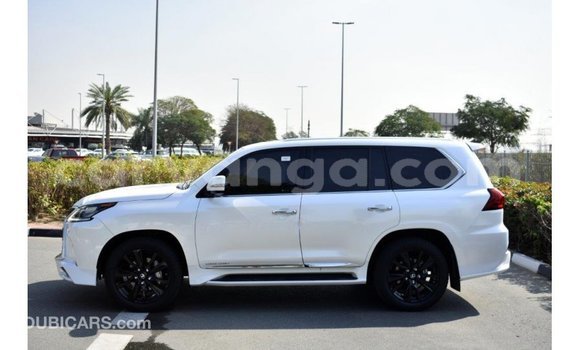 Nunua Imported Lexus LX White Gari ndani ya Import - Dubai nchini Malawi Nunua Imported Lexus LX White Gari ndani ya Import - Dubai nchini Malawi