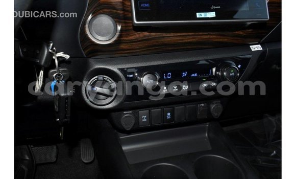 Nunua Imported Toyota Hilux Other Gari ndani ya Import - Dubai nchini Malawi Nunua Imported Toyota Hilux Other Gari ndani ya Import - Dubai nchini Malawi
