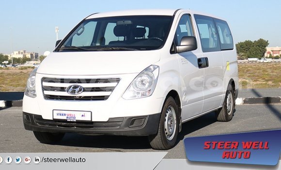 Buy Import Hyundai Chorus White Truck in Import - Dubai in Malawi