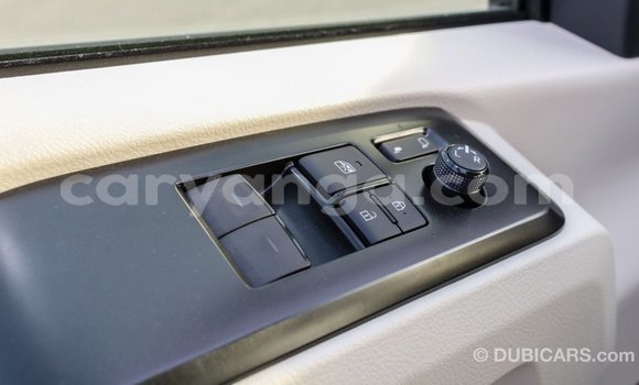 Buy Import Toyota Hiace White Car in Import - Dubai in Malawi Buy Import Toyota Hiace White Car in Import - Dubai in Malawi