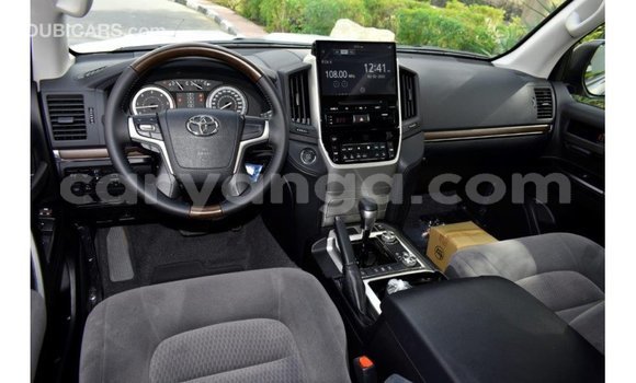 Nunua Imported Toyota Land Cruiser Black Gari ndani ya Import - Dubai nchini Malawi Nunua Imported Toyota Land Cruiser Black Gari ndani ya Import - Dubai nchini Malawi