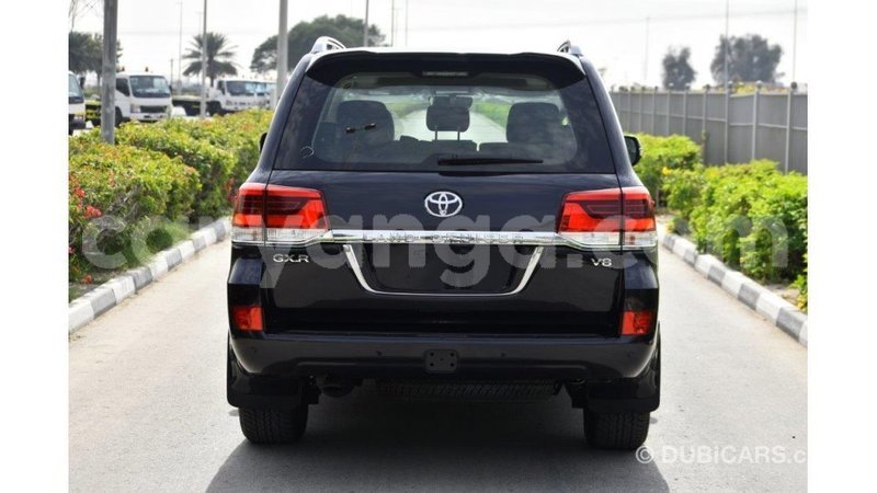 Big with watermark toyota land cruiser malawi import dubai 6930
