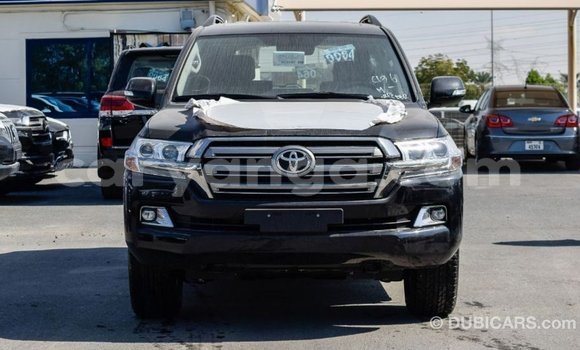 Acheter Import Voiture Toyota Land Cruiser Noir à Import - Dubai, Malawi Acheter Import Voiture Toyota Land Cruiser Noir à Import - Dubai, Malawi