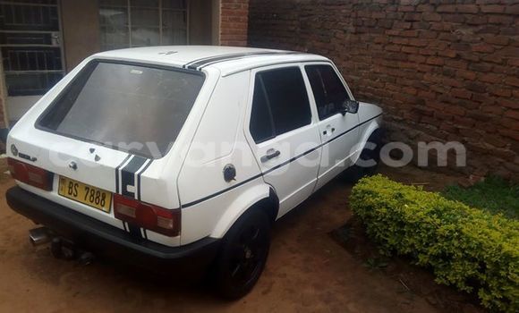 Buy Used Volkswagen Golf White Car in Limbe in Malawi