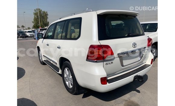 Buy Import Toyota Land Cruiser White Car in Import - Dubai in Malawi Buy Import Toyota Land Cruiser White Car in Import - Dubai in Malawi