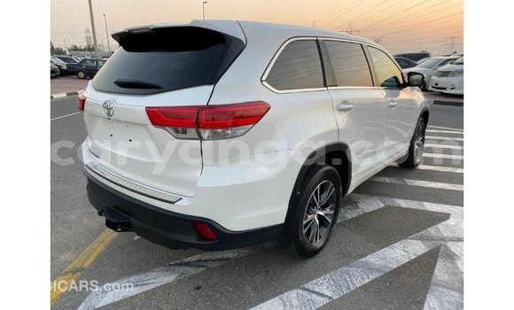 Buy Import Toyota Highlander White Car in Import - Dubai in Malawi Buy Import Toyota Highlander White Car in Import - Dubai in Malawi