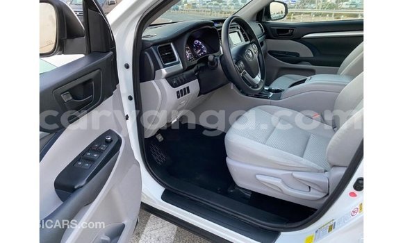 Buy Import Toyota Highlander White Car in Import - Dubai in Malawi Buy Import Toyota Highlander White Car in Import - Dubai in Malawi