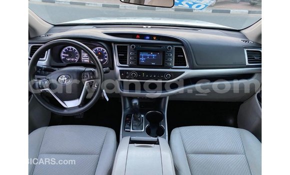 Buy Import Toyota Highlander White Car in Import - Dubai in Malawi Buy Import Toyota Highlander White Car in Import - Dubai in Malawi