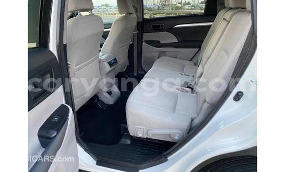 Buy Import Toyota Highlander White Car in Import - Dubai in Malawi Buy Import Toyota Highlander White Car in Import - Dubai in Malawi