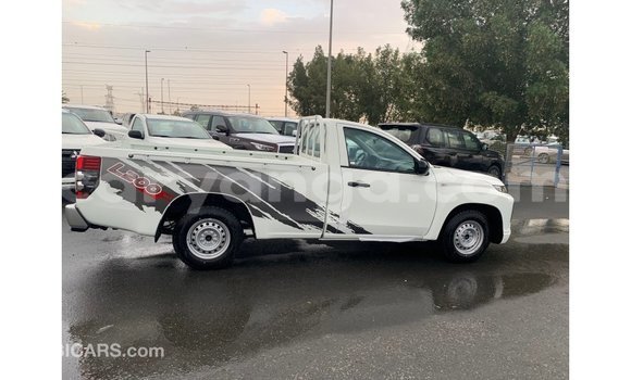 Buy Import Mitsubishi L200 White Car in Import - Dubai in Malawi Buy Import Mitsubishi L200 White Car in Import - Dubai in Malawi