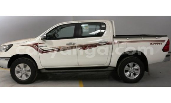 Acheter Import Voiture Toyota Hilux Blanc à Import - Dubai, Malawi Acheter Import Voiture Toyota Hilux Blanc à Import - Dubai, Malawi
