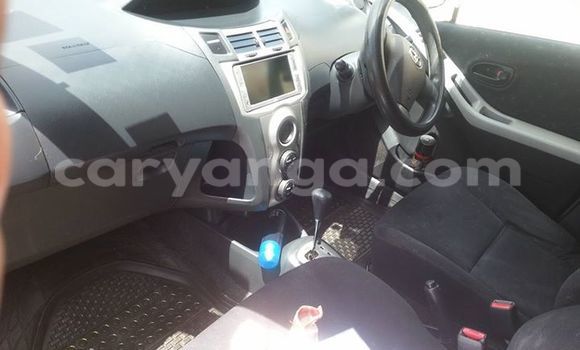 Buy Used Toyota Vitz White Car in Limbe in Malawi Buy Used Toyota Vitz White Car in Limbe in Malawi