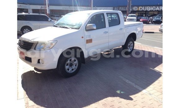 Buy Import Toyota Hilux White Car in Import - Dubai in Malawi Buy Import Toyota Hilux White Car in Import - Dubai in Malawi