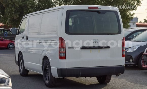 Buy Import Toyota Hiace White Car in Import - Dubai in Malawi Buy Import Toyota Hiace White Car in Import - Dubai in Malawi