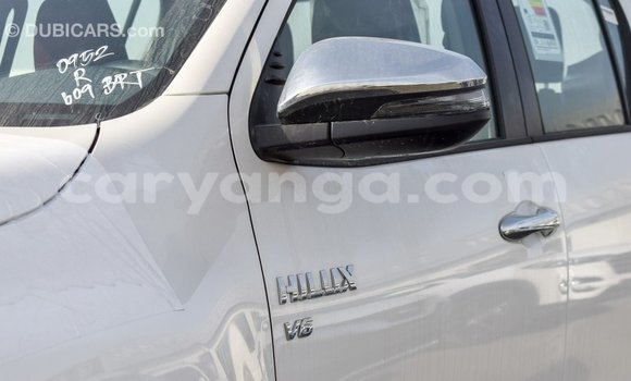 Nunua Imported Toyota Hilux White Gari ndani ya Import - Dubai nchini Malawi Nunua Imported Toyota Hilux White Gari ndani ya Import - Dubai nchini Malawi