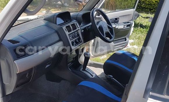 Acheter Occasion Voiture Mitsubishi Pajero Blanc à Limbe, Malawi Acheter Occasion Voiture Mitsubishi Pajero Blanc à Limbe, Malawi