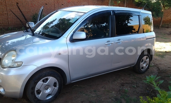 Buy New Toyota Sienta Silver Car in Lilongwe in Malawi Buy New Toyota Sienta Silver Car in Lilongwe in Malawi
