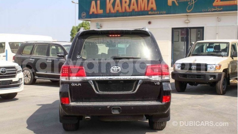 Big with watermark toyota land cruiser malawi import dubai 7060