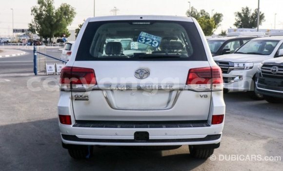 Buy Import Toyota Land Cruiser White Car in Import - Dubai in Malawi Buy Import Toyota Land Cruiser White Car in Import - Dubai in Malawi