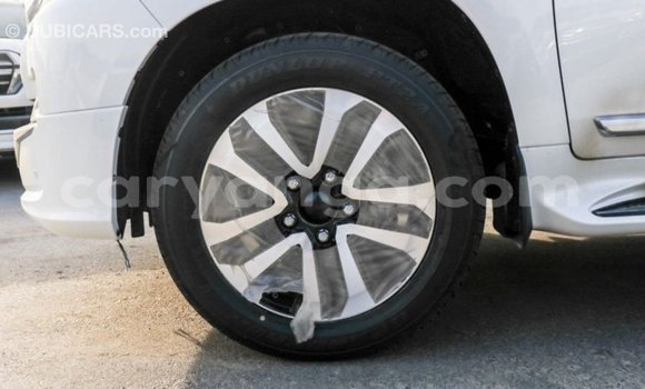 Buy Import Toyota Land Cruiser White Car in Import - Dubai in Malawi Buy Import Toyota Land Cruiser White Car in Import - Dubai in Malawi