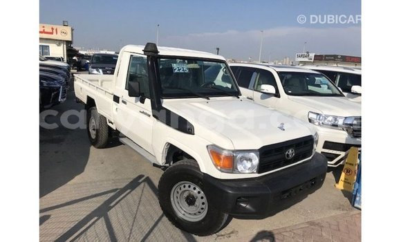 Buy Import Toyota Land Cruiser White Car in Import - Dubai in Malawi Buy Import Toyota Land Cruiser White Car in Import - Dubai in Malawi