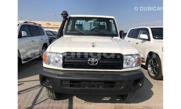 Buy Import Toyota Land Cruiser White Car in Import - Dubai in Malawi Buy Import Toyota Land Cruiser White Car in Import - Dubai in Malawi